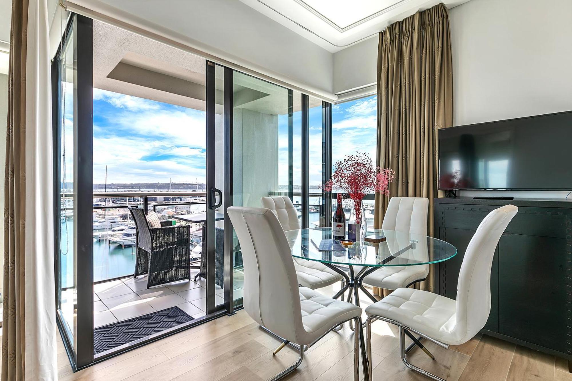 Exquisite Sun Soaked Corner Apartment Окленд Екстер'єр фото