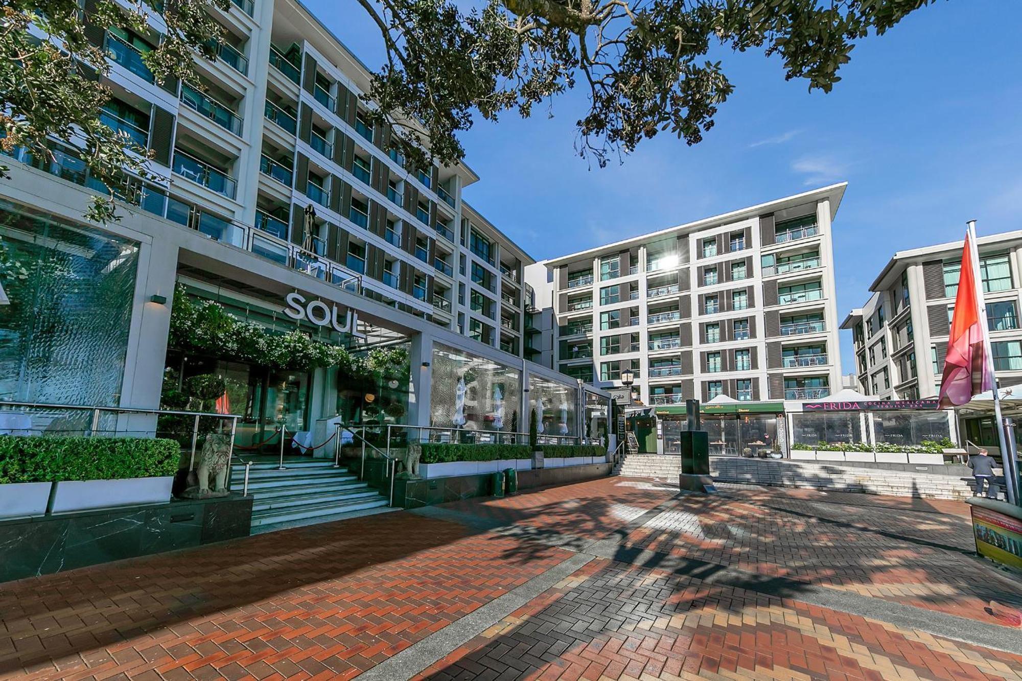 Exquisite Sun Soaked Corner Apartment Окленд Екстер'єр фото